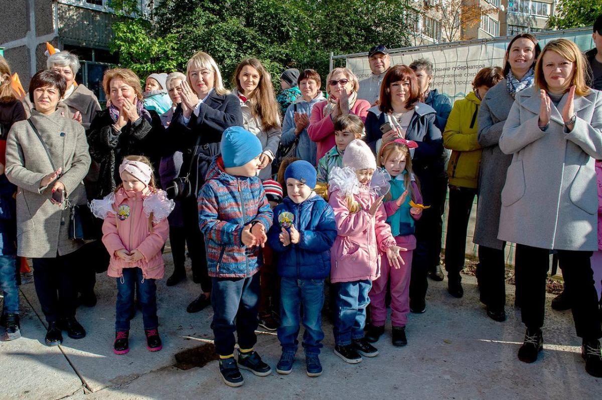 Нова дети. Новая детский дом. Детский сад в новой Ладоге по ул 1 мая. Дети улицы. Детский дом основан Корчуку.